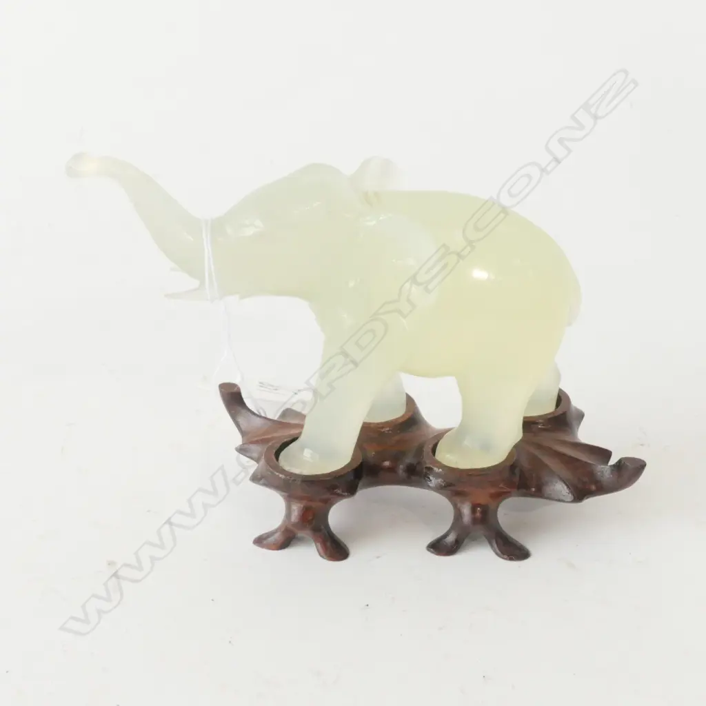 JADE ELEPHANT Image 1++