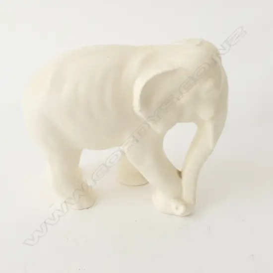 CROWN LYNN WHITE LGE ELEPHANT UNMARKED H 170 MM
