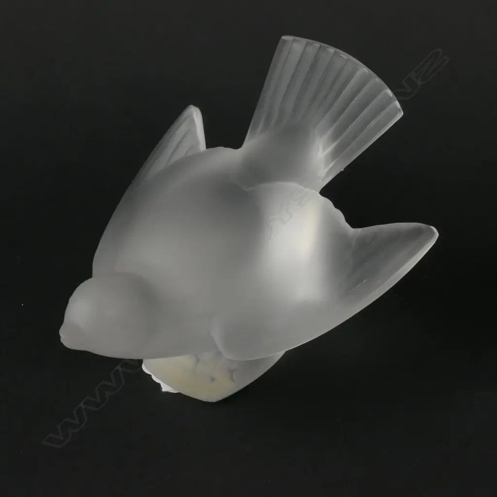 LALIQUE BIRD FIGURE Image 1++
