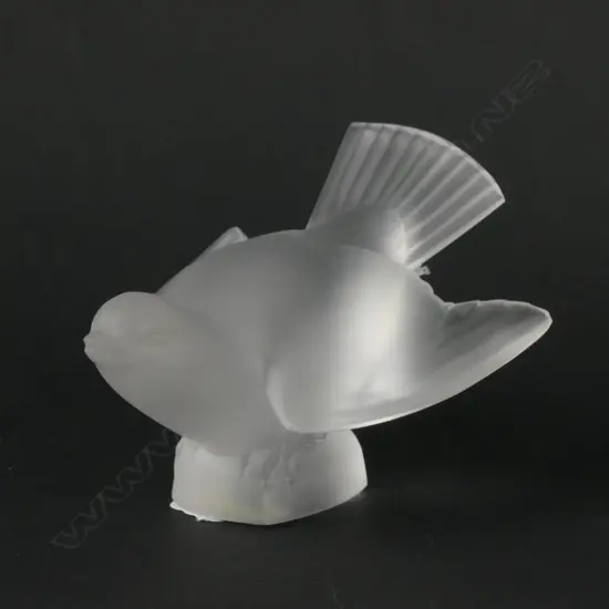 LALIQUE BIRD FIGURE