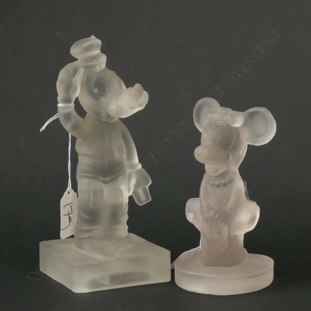 WALT DISNEY PRODUCTIONS FROSTED GLASS MINNIE MOUSE + GOOFY H 190 MM  Image 1++