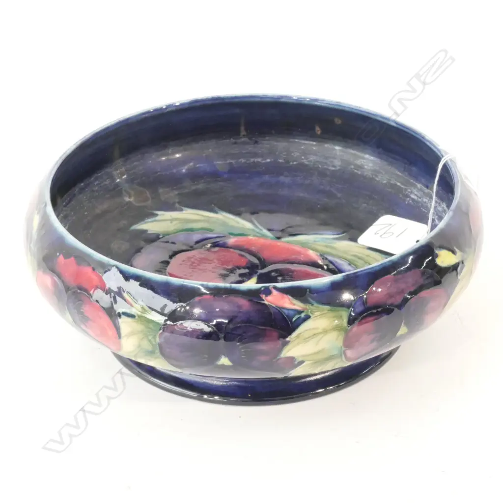 EARLY WILLIAM MOORCROFT PANSY BOWL - interior dull Image 1++