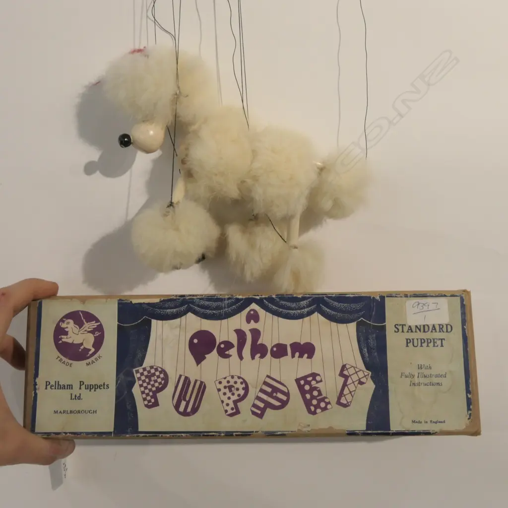 BOXED PELHAM PUPPET OF A POODLE DOG BOX 340 MM Image 1++