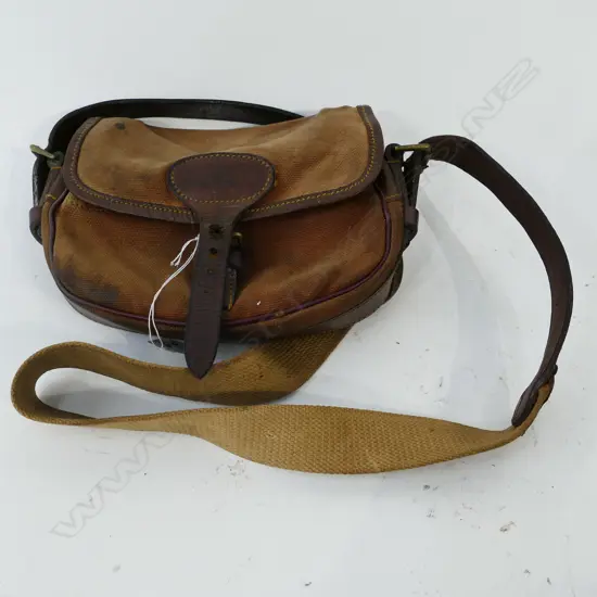 CANVAS AND LEATHER CARTRIDGE BAG