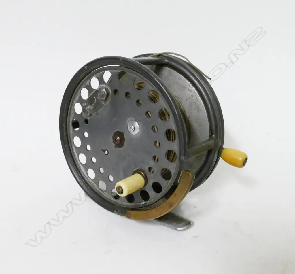 HARDYS SILEX NO.2,  4⅝'' X 2⅛'' FLY REEL Image 1++
