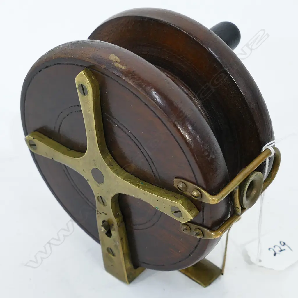 STEELITE 4" NO. 24 FISHING REEL Image 1++