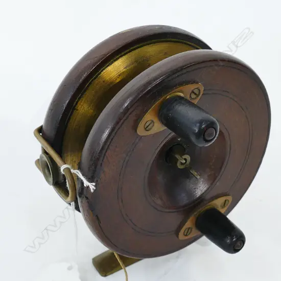 STEELITE 4" NO. 24 FISHING REEL