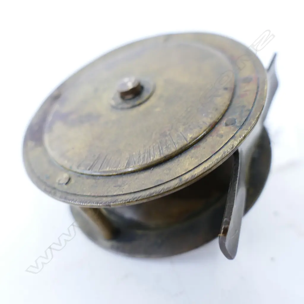 MCCARTHY 2½'' CRANK WIND BRASS REEL Image 1++