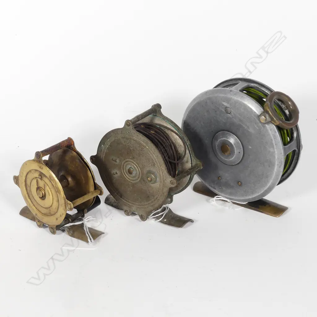 THREE EARLY/MID 20THC FLY REELS... Image 1++