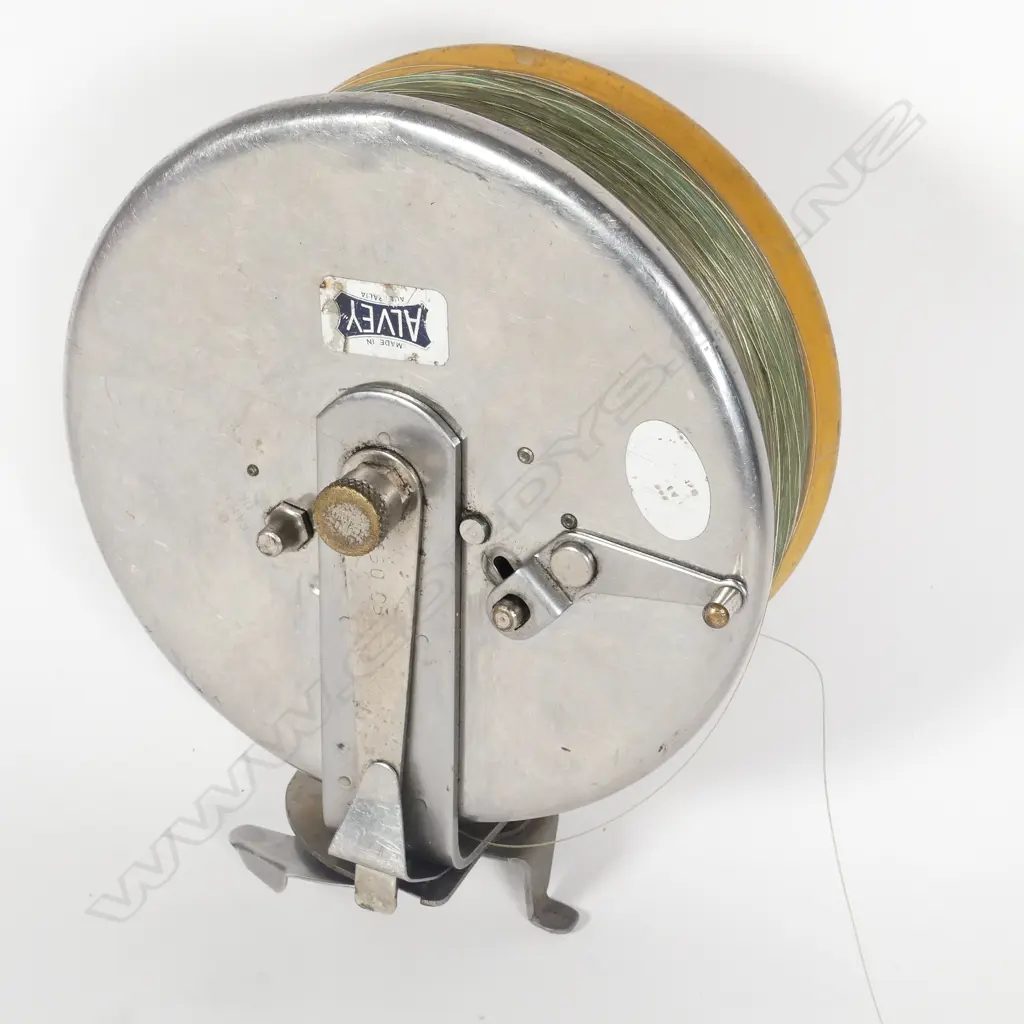 C.1950 LGE 6" ALVEY SEA FISHING REEL... Image 1++