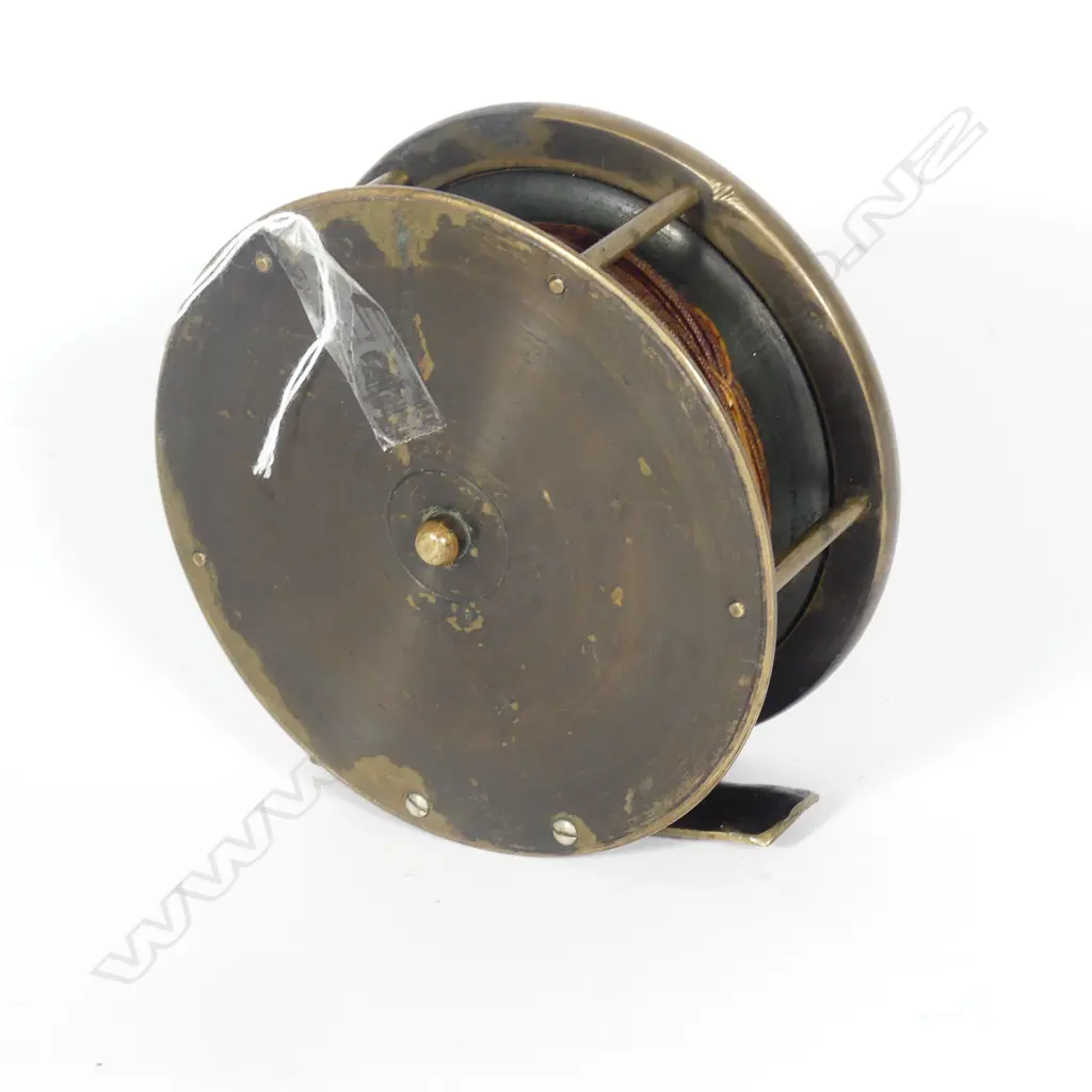 C.1890 A.W. GAMAGE LTD, LONDON 4" BRASS FISHING REEL Image 1++