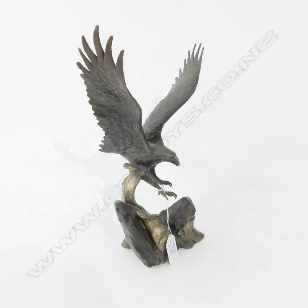 BRONZE SCULPTURE OF AN EAGLE BY RR VAN RUYCKEVELT  WINGS OF GLORY H  280 MM Image 1++