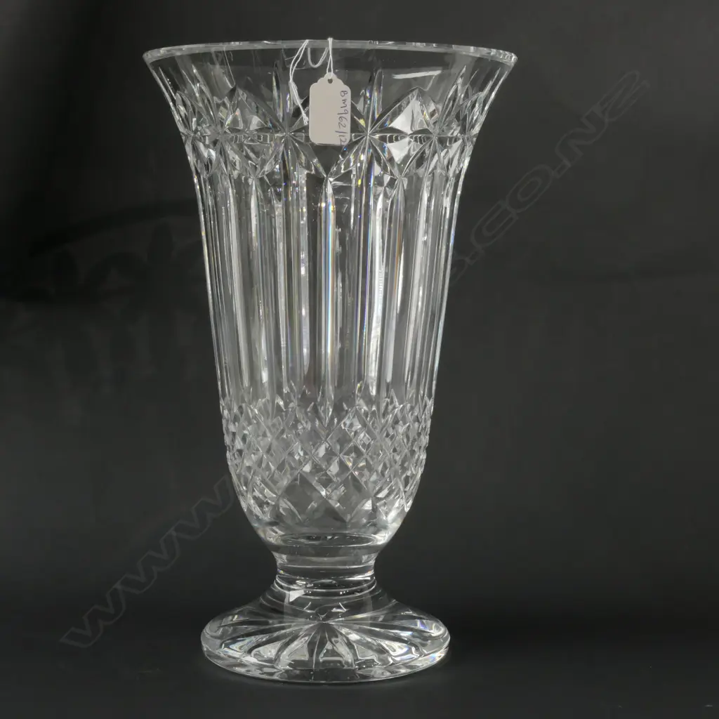 IMPRESSIVE WATERFORD CRYSTAL VASE 350MM H Image 1++