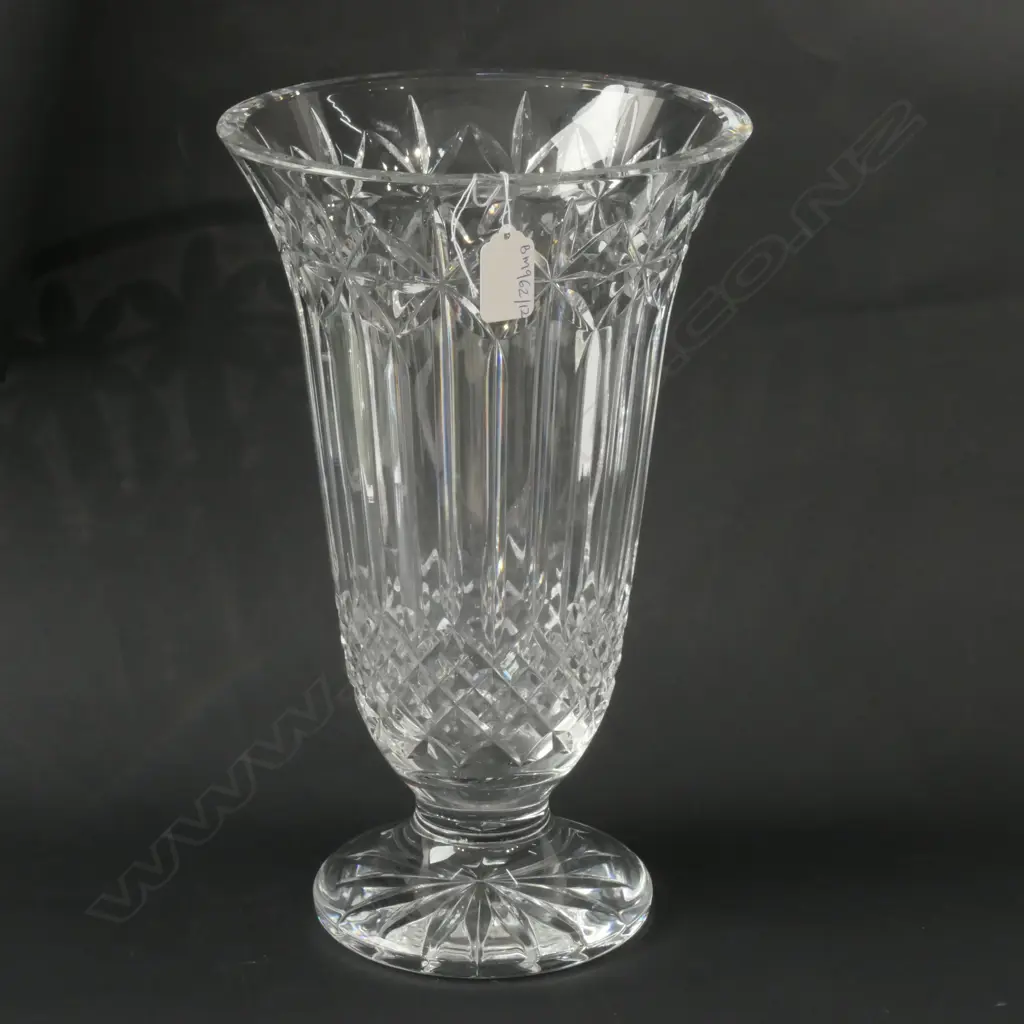 IMPRESSIVE WATERFORD CRYSTAL VASE 350MM H Image 1++