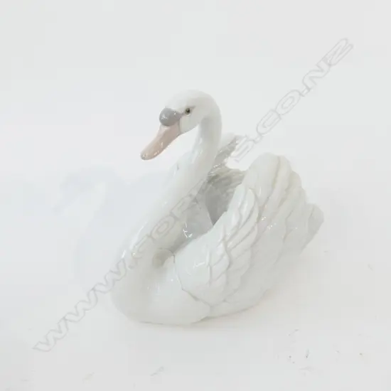 LLADRO LARGE SWAN H 170 MM