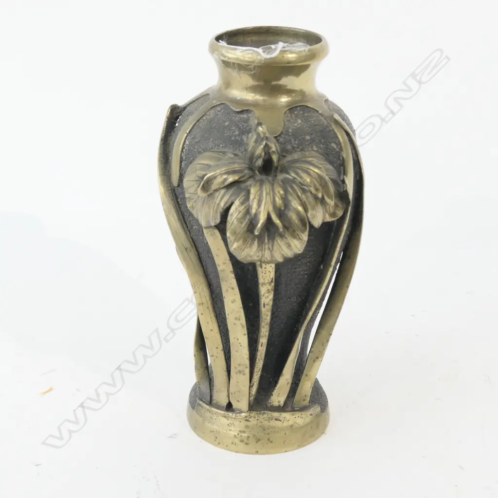 JAPANESE  KASI FLOWER VASE WITH FOUNDRY MARK H 230 MM  Image 1++