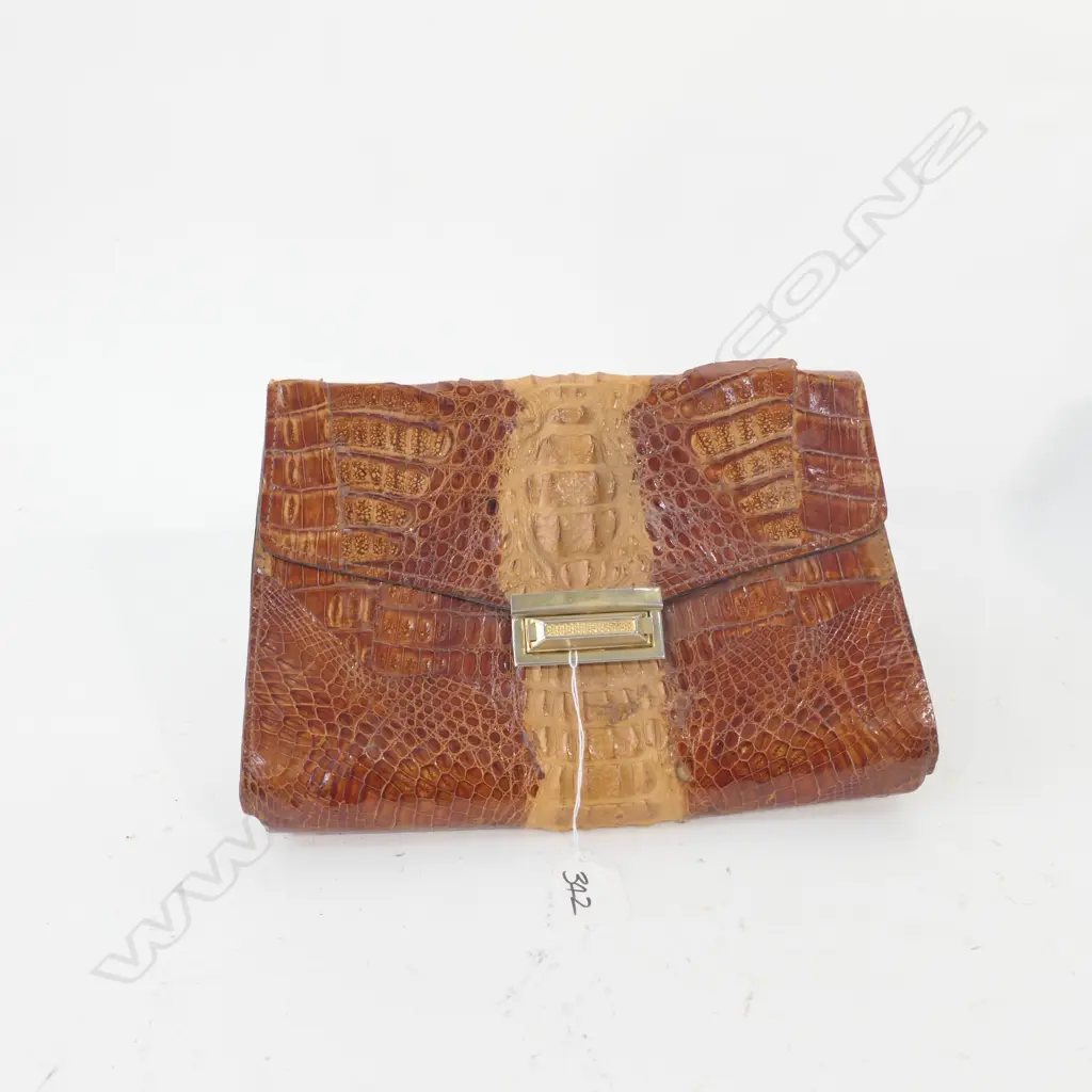 CROCODILE SKIN CLUTCH BAG Image 1++