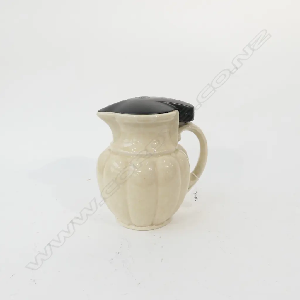 TEMUKA VINTAGE ELECTRIC JUG WITH BAKERLITE 'NEECO' BRAND IN LID Image 1++