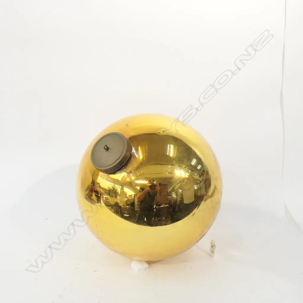 LARGE "WITCH" BALL Image 1++