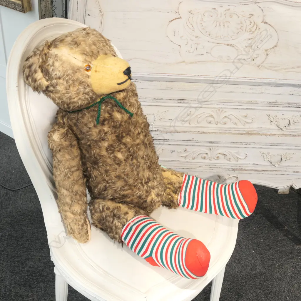 LG 32" GERMAN STRAW-STUFFED BEAR, C.1950 Image 1++