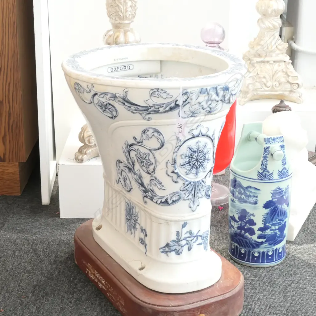 VICTORIAN BLUE AND WHITE TOILET (REPAIRED) Image 1++