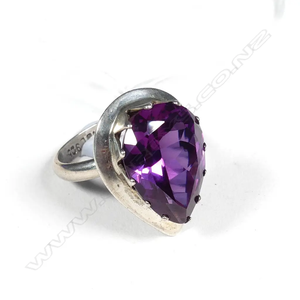 LG AMETHYST & 925 MEXICAN SILVER RING, UK SIZE N-O, TOTAL WEIGHT 7GM Image 1++