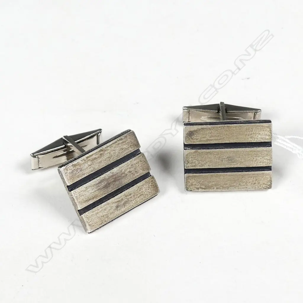 PR HEAVY S/SILVER RECTANGULAR CUFFLINKS, STAMPED INDISTINCTLY, TOTAL WEIGHT 20GM Image 1++