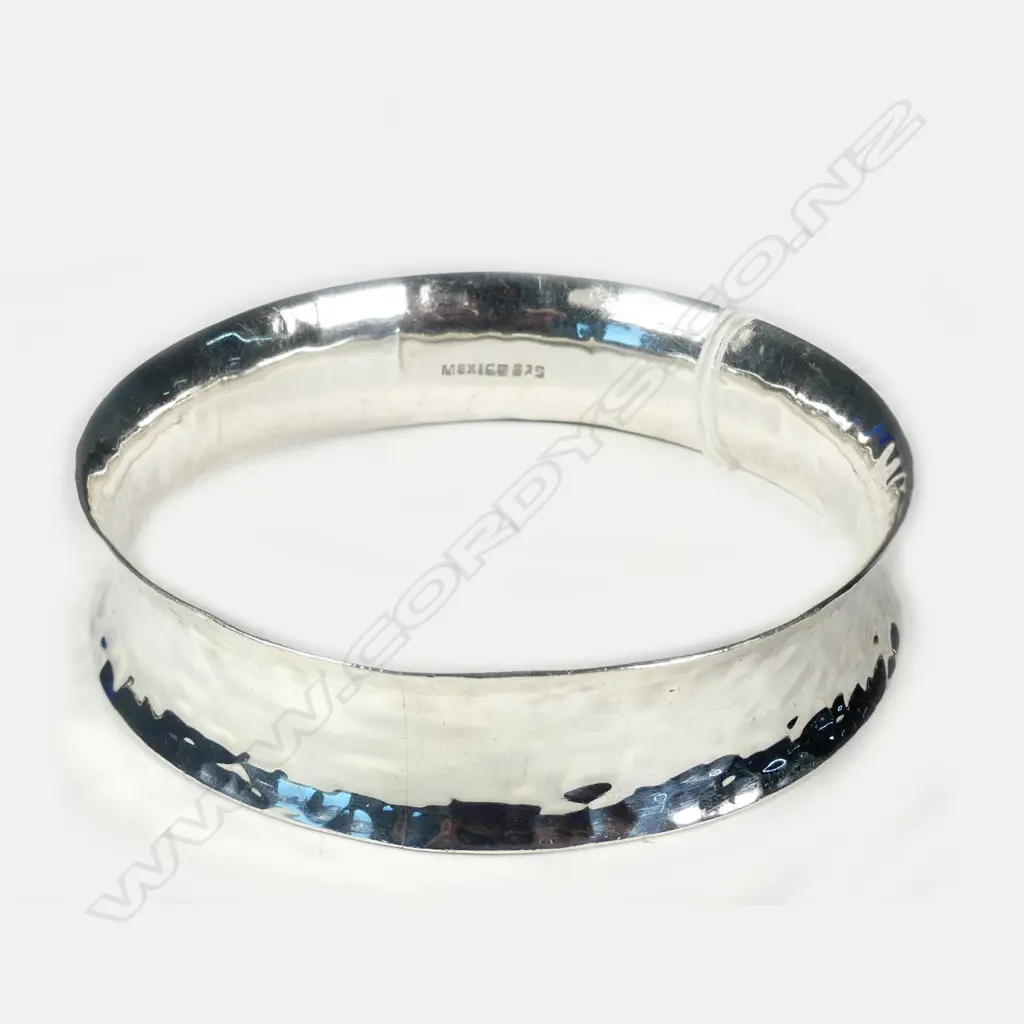 LG BEATEN 925 SILVER BANGLE, DIA. 76MM. 35GM Image 1++