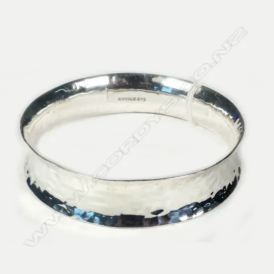 LG BEATEN 925 SILVER BANGLE, DIA. 76MM. 35GM