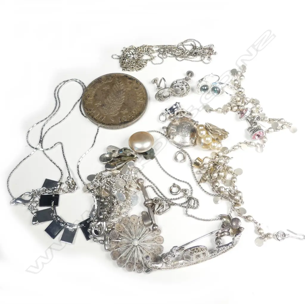 SM BAG ASST GOOD COSTUME EARRINGS, CHAINS, BROOCHES, PENDANTS, 1949 CROWN Image 1++
