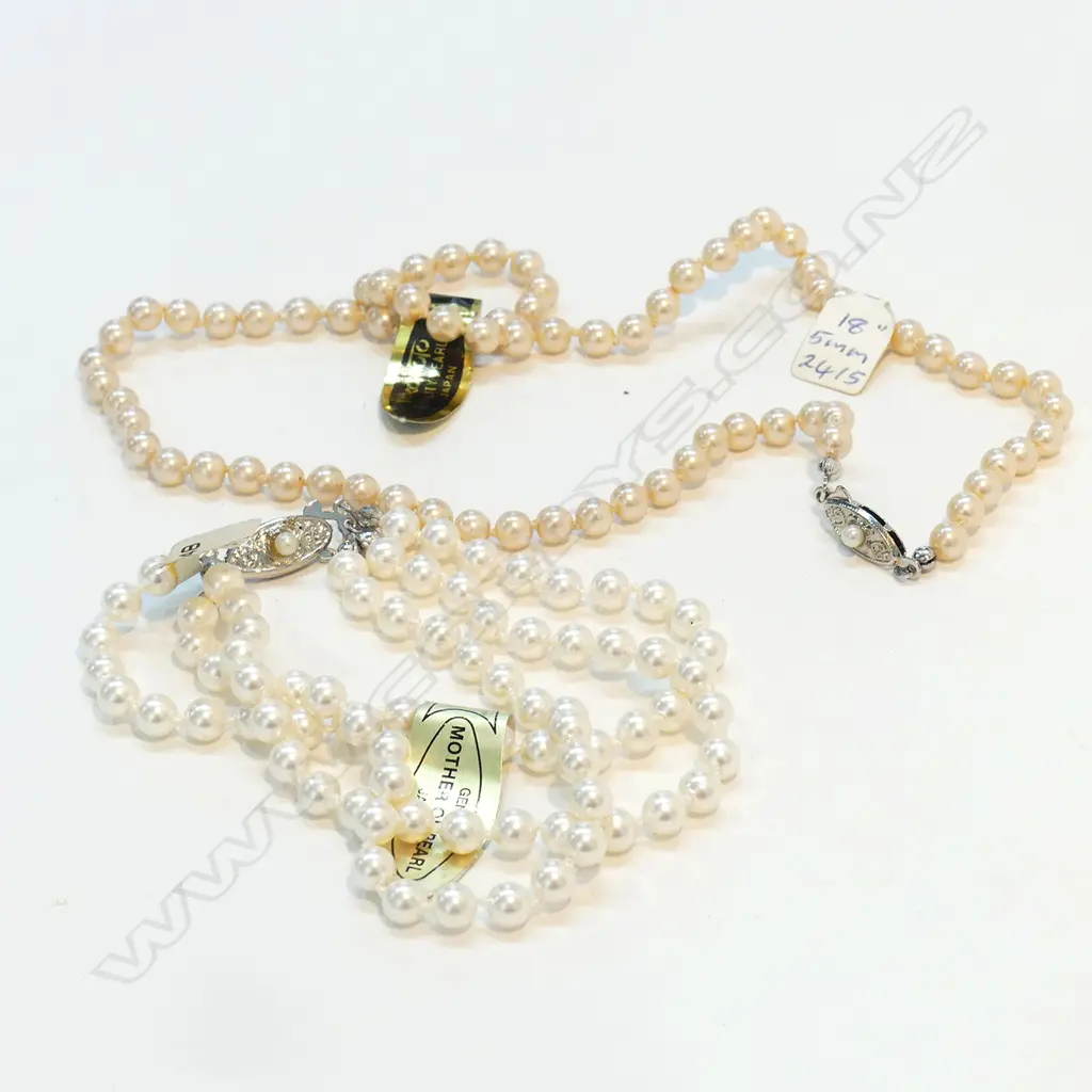 SIMULATED PEARL NECKLACE, GENUINE MOTHER OF PEARL BRACELET Image 1++