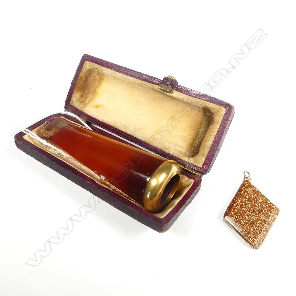 UNMARKED GOLD & GOLDSTONE PENDANT/AMBER GOLD? CIGAR HOLDER Image 1++