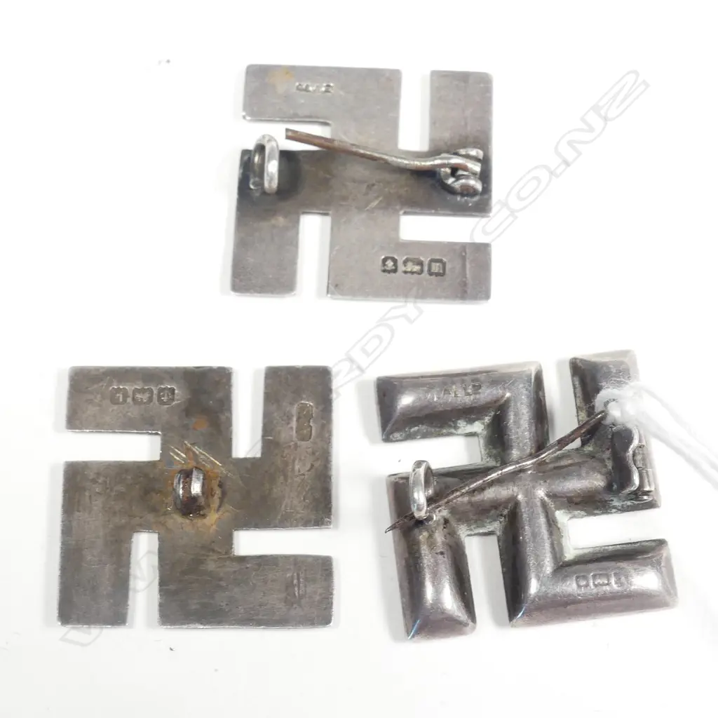 EDWARDIAN ENAMEL & SILVER/AGATE & SILVER SANSKRIT 'WELLBEING' PENDANT/BROOCHES Image 1++