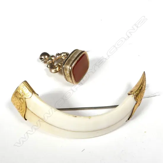ANTIQUE GOLD & TUSK BROOCH, L. 80MM & GOLD PLATED CARNELIAN FOB SEAL