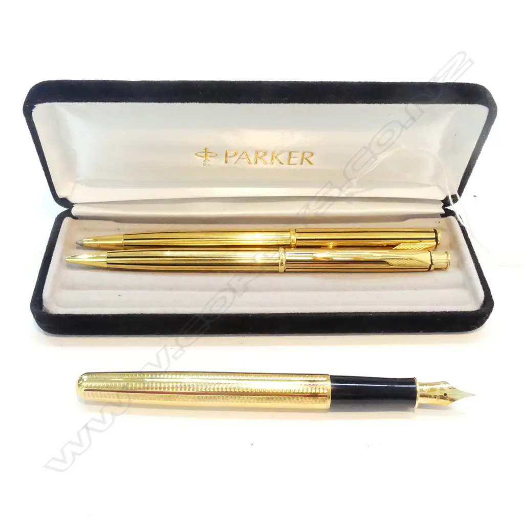 PARKER GOLD PLATED 'SONNET' FOUNTAIN PEN, PARKER 'PREMIER' BALLPOINT & MECHANICAL PENCIL. Image 1++