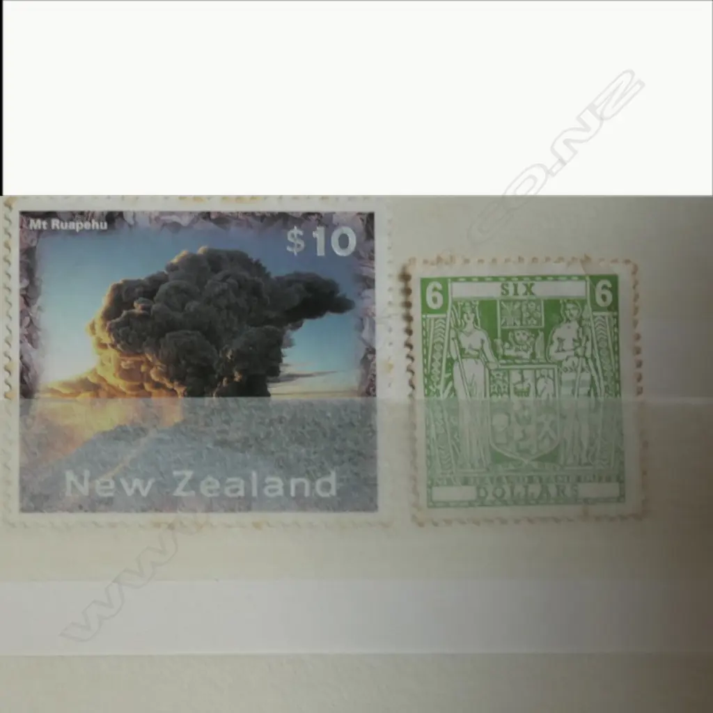 NZ STAMPS 1ST PICT + KGV + UNIVERSAL + FFQ 6D BLUE PERF.. Image 1++
