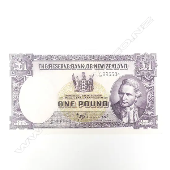 1 N.Z ONE POUND BANKNOTE T. P HANNA SERIAL A /49996584