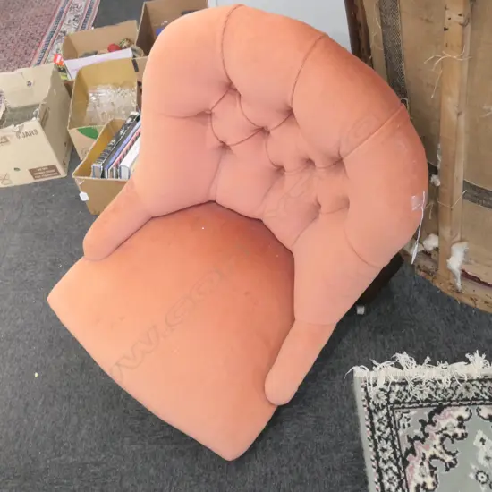BUTTON BACK SLIPPER CHAIR (AF)