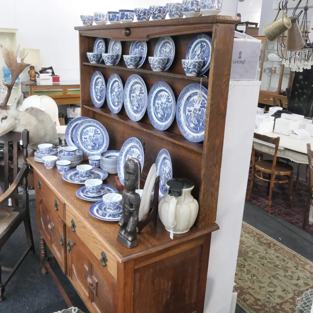 OAK JACOBEAN STYLE DRESSER 1370 X 500 X 1820MM Image 1++