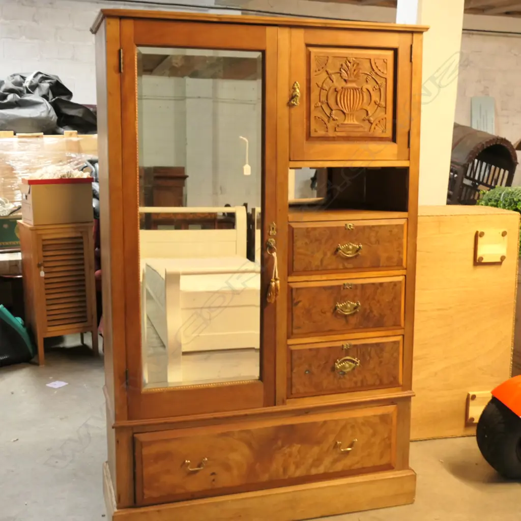 KAURI COLONIAL WARDROBE WITH MIRRORED DOOR H 1910 X 900 MM Image 1++