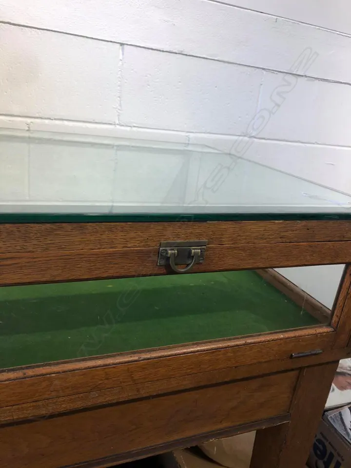 c1910 LONG JEWELLERY DISPLAY COUNTER/CABINET NEW GLASS Image 1++