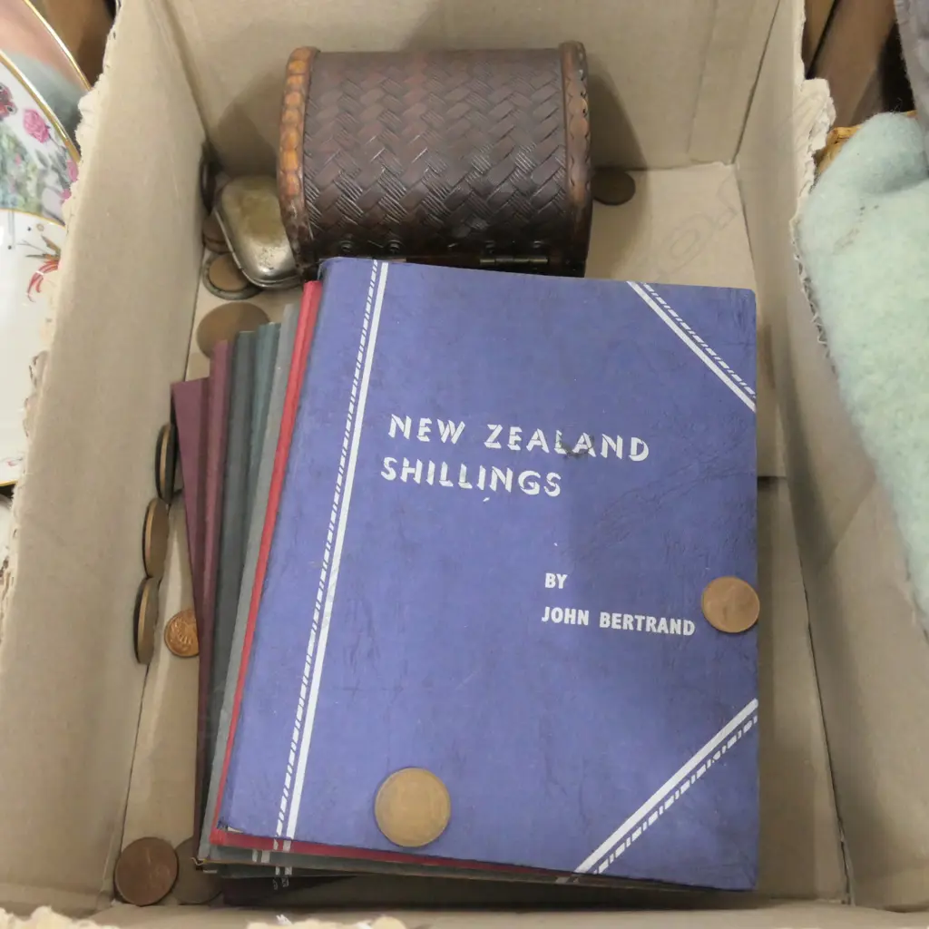 ASST N.Z COLLECTIONS + WORLD COINS +NOTES Image 1++