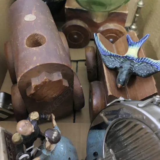 LOT TOYS/NOVELTY ITEMS ETC