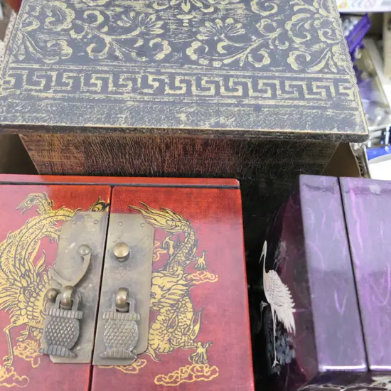 LOT ASST CHINESE LACQUER JEWELLERY BOXES ETC