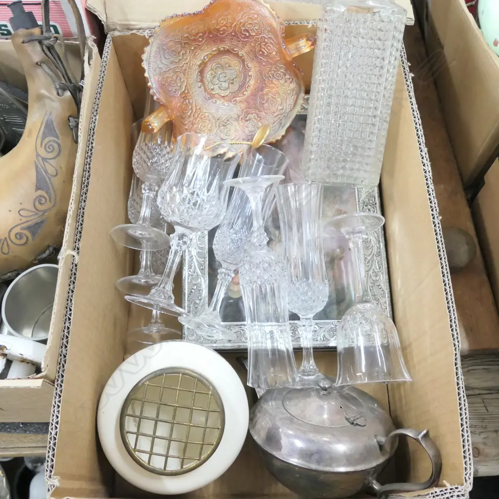 LOT CRYSTAL/CARNIVAL/TIN ETC Image 1++