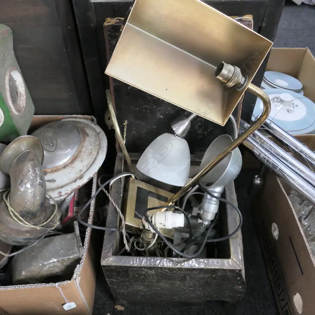 FIRE BOX WITH ASST LAMPS Image 1++