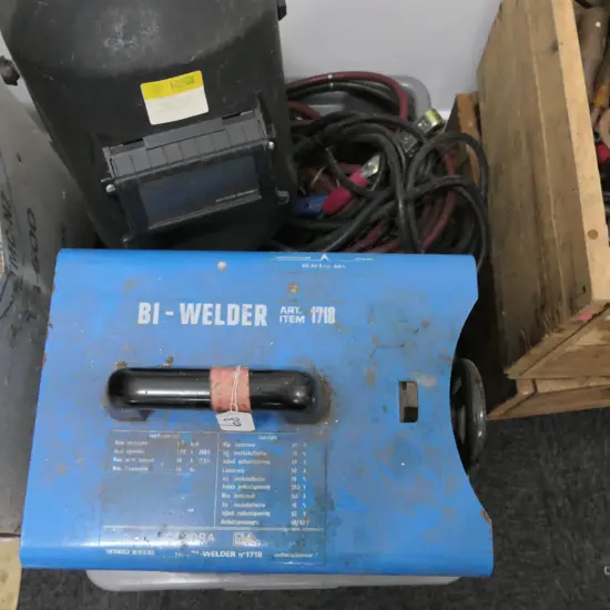 BI WELDER 1718 + MASKS + RODS ETC