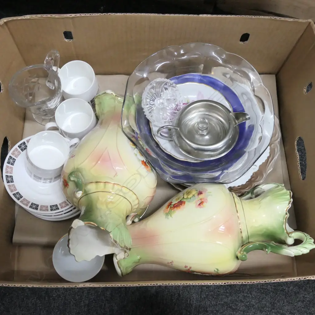LOT ASST PLATES/COFFEE SET/VASES ETC Image 1++