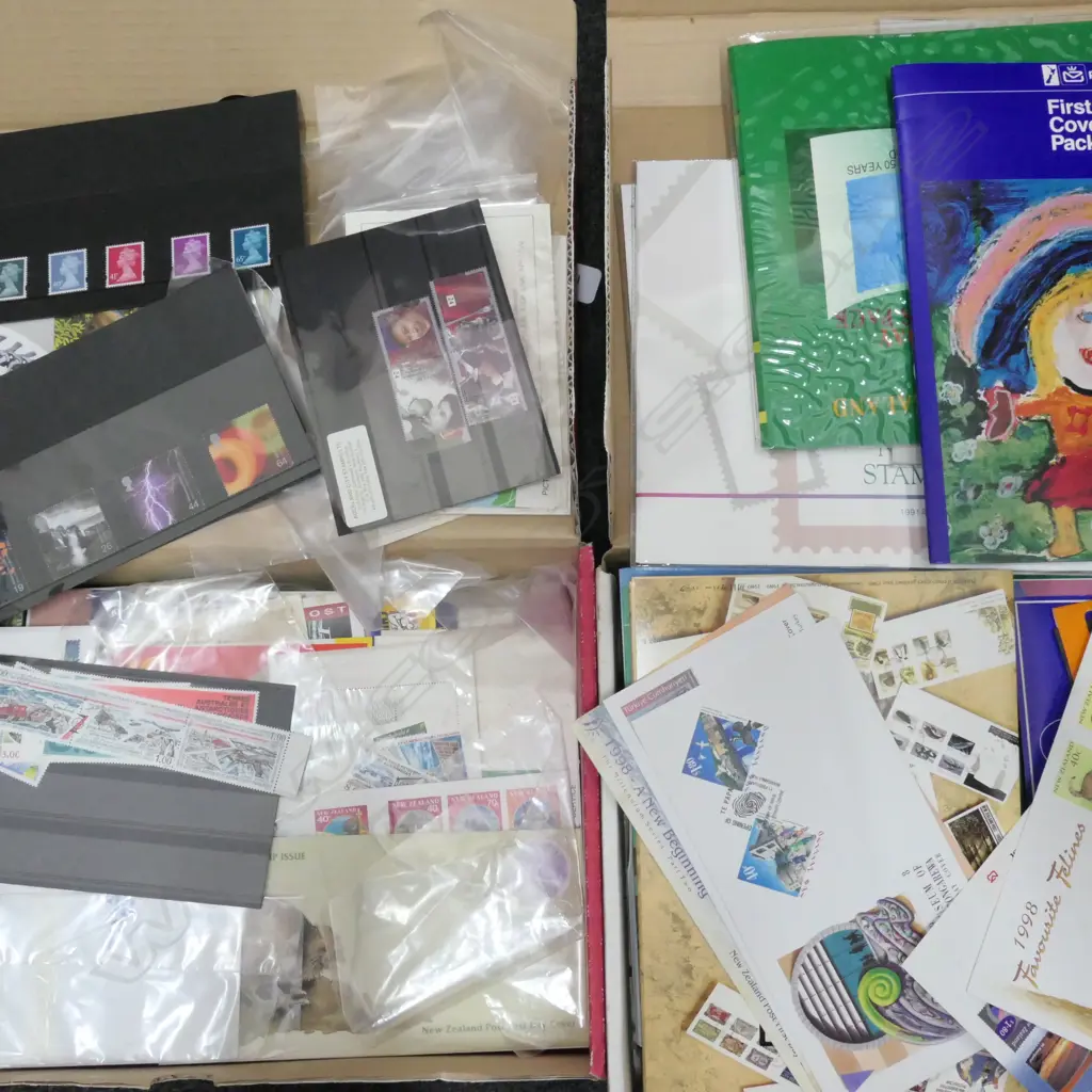 ASST N.Z MINT STAMPS+ FIRST DAY COVERS  Image 1++