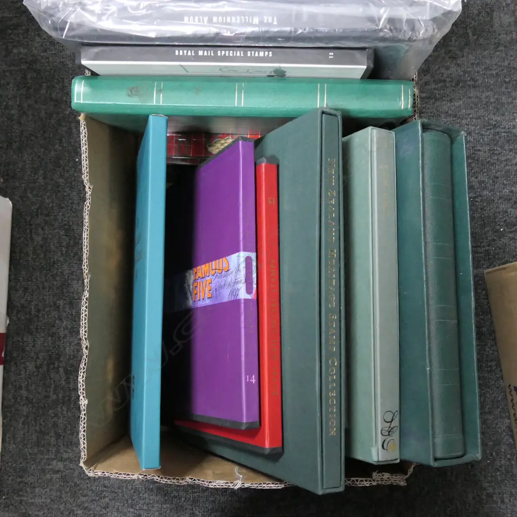 ASST STAMP ALBUMS /MINT AND COMMEMORATIVE SETS Image 1++